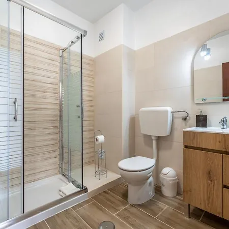 Luminous 2bdr Flat W/balcony By Lovelystay * Албуфейра